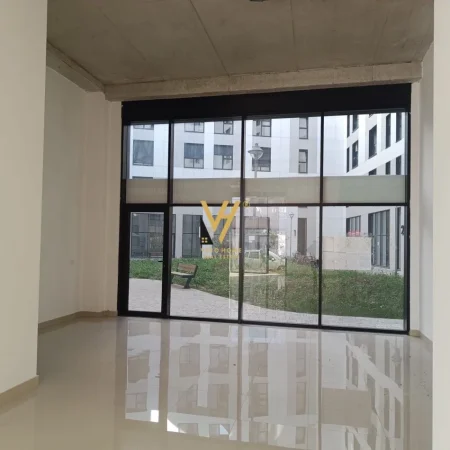 SHITET DYQAN 96 M2 TE RRUGA JORDAN MISJA 288.000 EURO