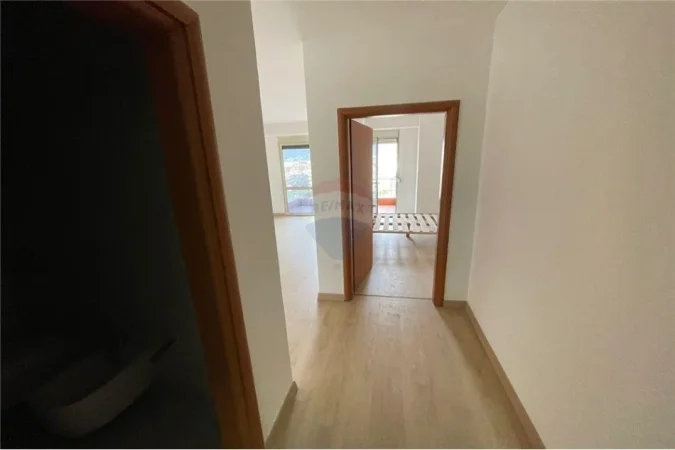 SHESIM APARTAMENT 1+1 UNAZA E VOGEL!