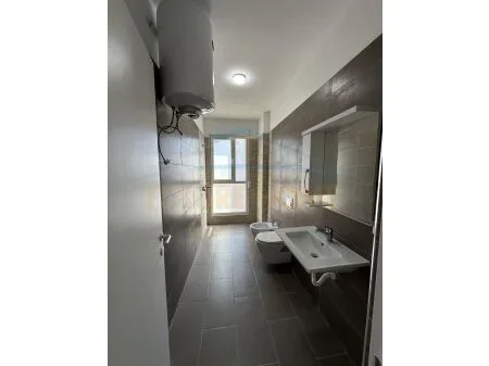 Qera, Apartament 2+1+2, Don Bosko. 700 euro UNA39075