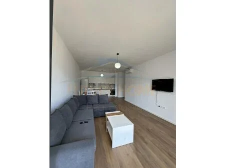 Qera, Apartament 2+1+2, Don Bosko. 700 euro UNA39075