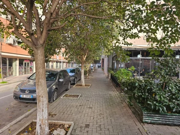 Shitet apartament 2+1+2 tek Oxhaku!