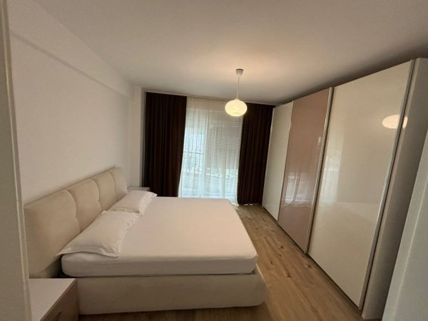 Jepet me qera apartament 2+1+2 i sapomobiluar,21 dhjetori  , rruga Frosina Plaku 600 euro