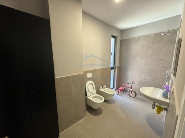 Qira, Apartament 3+1+2 (Rr.Kosovareve) Tirane