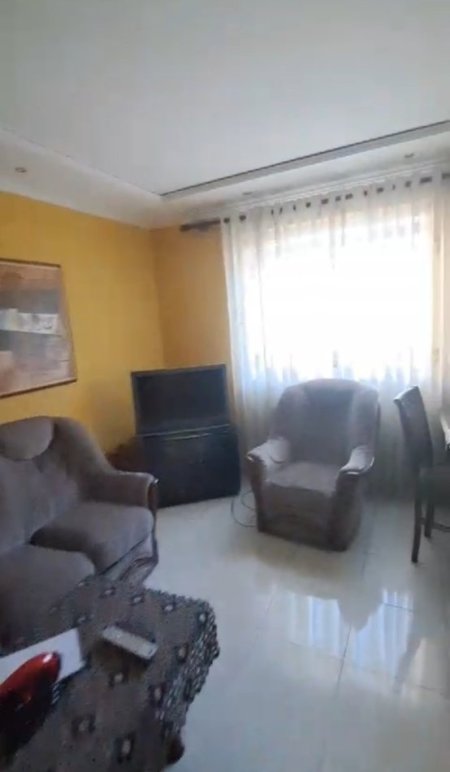 Apartament me Qera 2+1