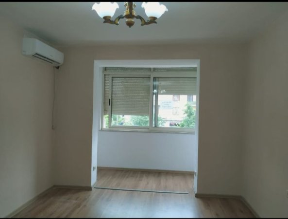 Apartament me qera 1+1 per zyra - 21 Dhjetori