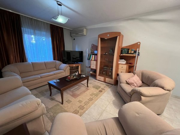 Shitet, Apartament 3+1+2, Laprakë, Tiranë.