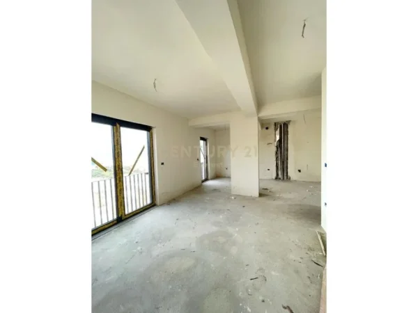 REZIDENCA KODRA E DIELLIT 2-ZGJATIMI APARTAMENT 2+1!!
 170 000 euro