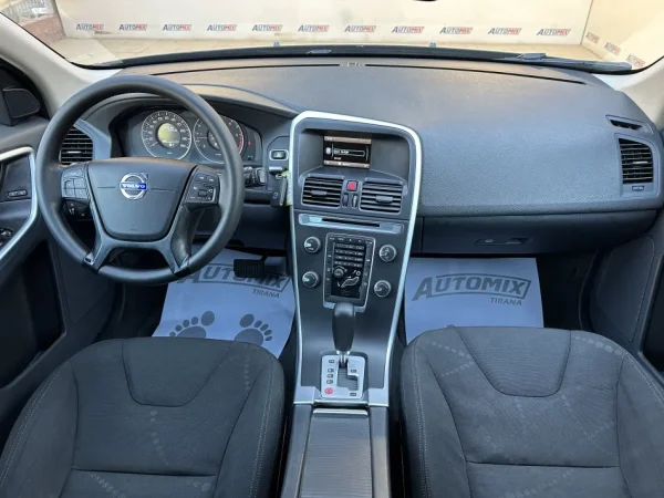 VOLVO XC60, VITI 11/2010, AUTOMATIKE, 4X4, MOTORR 2.0 NAFTE