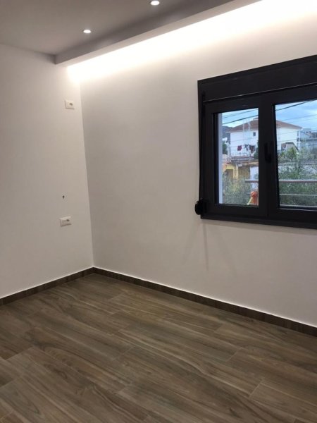 APARTAMENT ME QERA 2+1 NE KOMBINAT