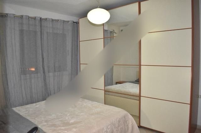 Japim me qera apartament 3+1 tek Rruga Fortuzi