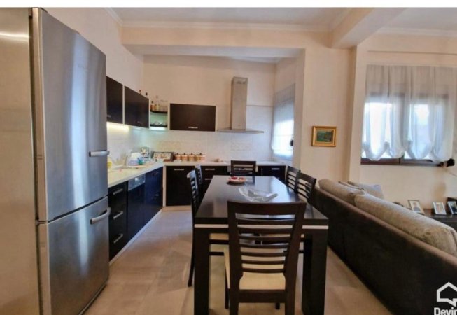 Shitet apartament 2+1+2 tualete(secila me dritare)+ Bllk