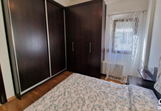 Shitet apartament 2+1+2 tualete(secila me dritare)+ Bllk