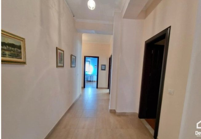 Shitet apartament 2+1+2 tualete(secila me dritare)+ Bllk