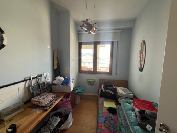 Shitet, Duplex 3+1+Post Parkimi, Liqeni i Thate, Tirane
Cmimi 250,000euro