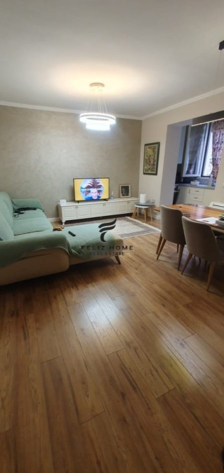 APARTAMENT ME QERA,STADIUMI TIRANA,600 EURO.