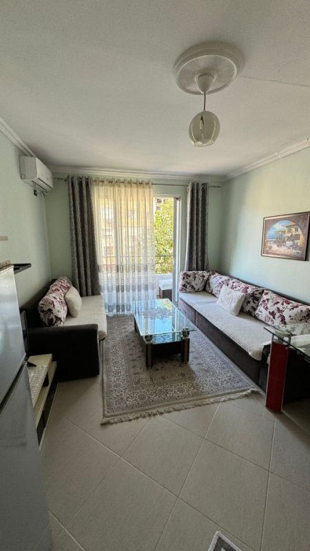 Jepet me Qera Apartament 2+1 + Papafingo në Myslym Shyri