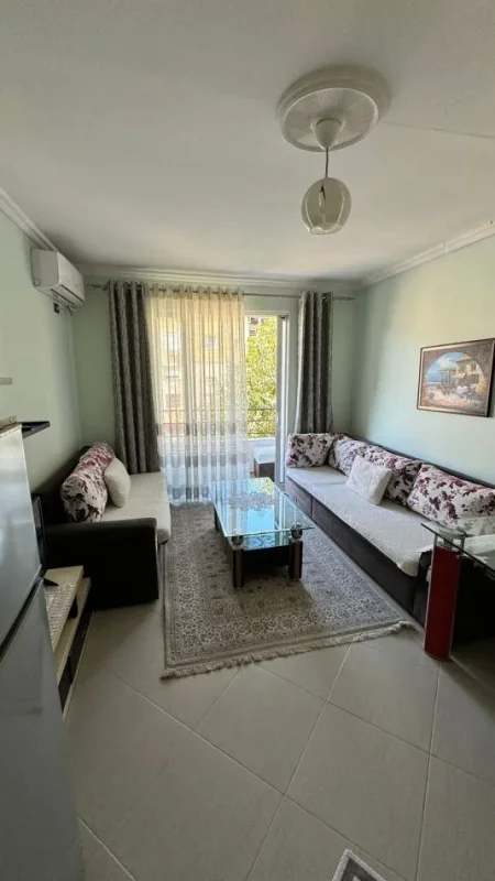 Jepet me Qera Apartament 2+1 + Papafingo në Myslym Shyri