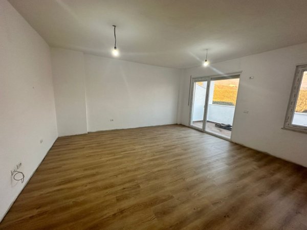 🏡Shitet apartament 1+1+ verande📍Fresk, prane Murages