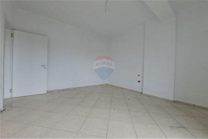 Apartament 2+1 ne shitje Rr Zenel Murra,Vlore