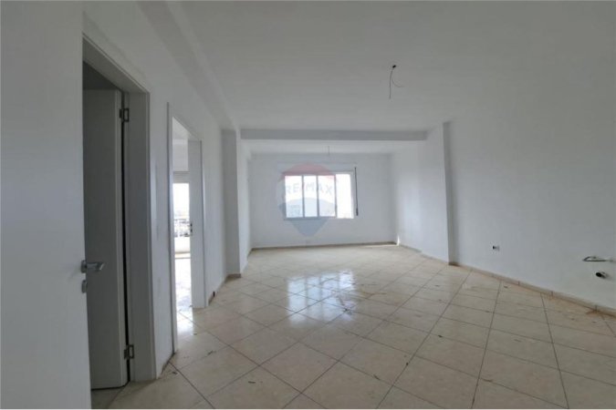 Apartament 2+1 ne shitje Rr Zenel Murra,Vlore