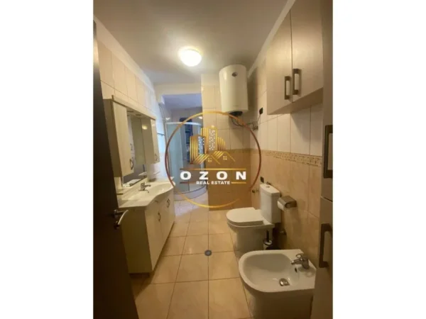 Apartament 2+1 me Qira tek Rruga Zef Jubani!