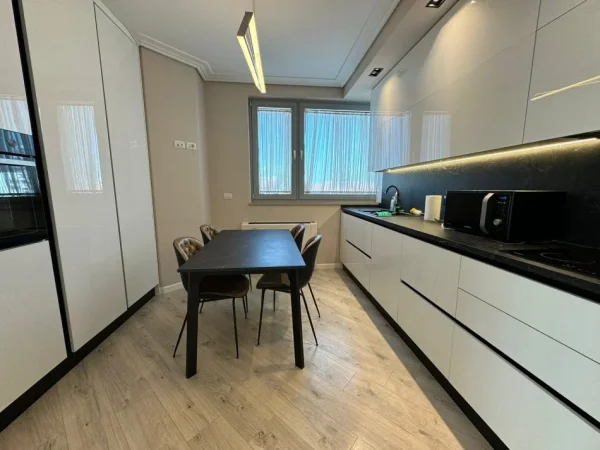 Apartament 2+1+2 Per Qira, Stadiumi Dinamo