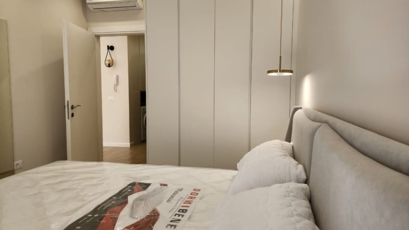 JEPET APARTAMENT ME QERA 1+1 800 EURO KOMPLEKSI OLIMPIK