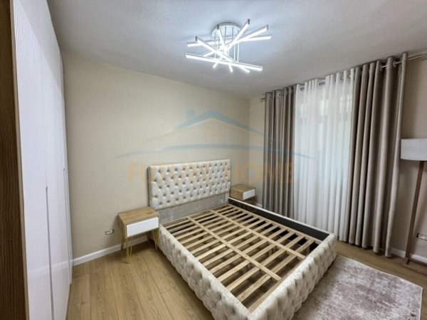 Shitet, Apartament 1+1, Myslym Shyri, Tirane.