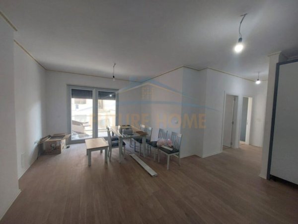 Shitet,, Apartament 2+1, Ali Demi, Tiranë. 177000 EURO