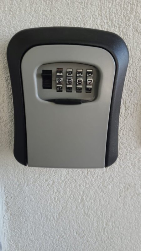 LOCK BOX për ÇELSAT METALIKE; Kod 4-shifra (Airbnb, Booking)