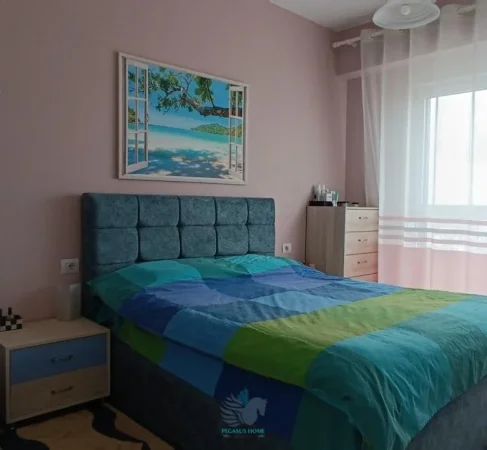 Shitet Apartament 1+1 Tek Bulevardi i Ri [ID P114]