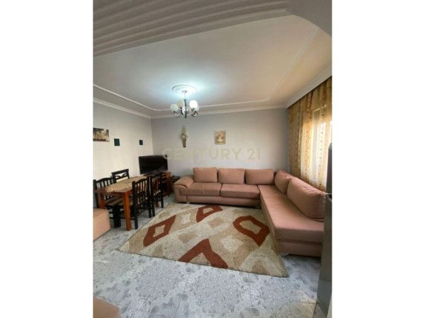 Shitet apartament 1+1 ne Ali Demi