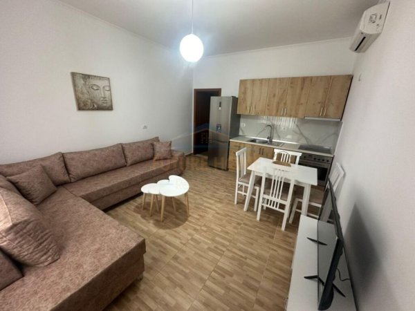 Apartament 1+1 për Qira në Kinostudio, Tiranë.