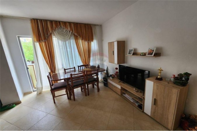 Apartament - Në Shitje - Fresku - Rruga e Thesarit, Shqipëri
SHITET APARTAMENT 2+1 NE FRESK
Sipas Kërkesës  Fresku - Rruga e Thesarit, Shqipëri