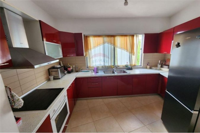 Apartament - Në Shitje - Fresku - Rruga e Thesarit, Shqipëri
SHITET APARTAMENT 2+1 NE FRESK
Sipas Kërkesës  Fresku - Rruga e Thesarit, Shqipëri