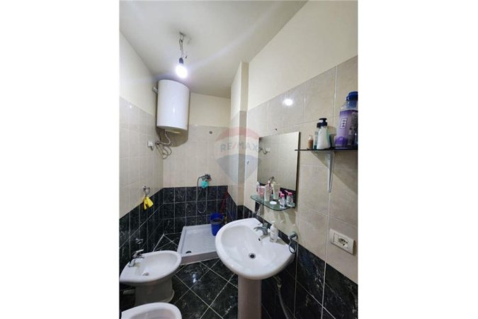 Apartament - Në Shitje - Fresku - Rruga e Thesarit, Shqipëri
SHITET APARTAMENT 2+1 NE FRESK
Sipas Kërkesës  Fresku - Rruga e Thesarit, Shqipëri