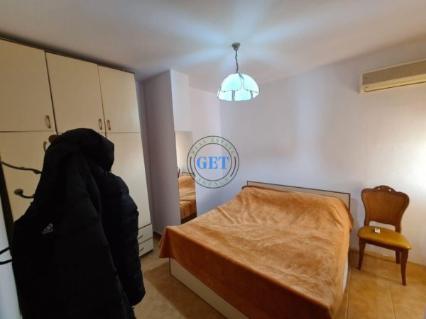 Jepet me qira Apartament me pamje deti 1+1 në Plazh Iliria, Durres