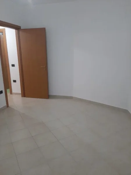 Shitet Apartament 1+1 NE ASTIR