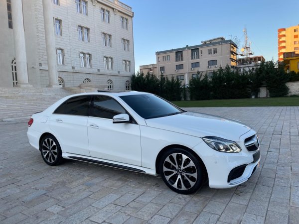 Mercedes Benz E Class Motorr 220 Naft