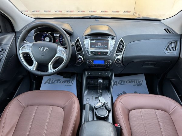 HYUNDAI IX 35, VIT 12/2010, AUTOMATIKE, MOTORR 2.0 NAFTE