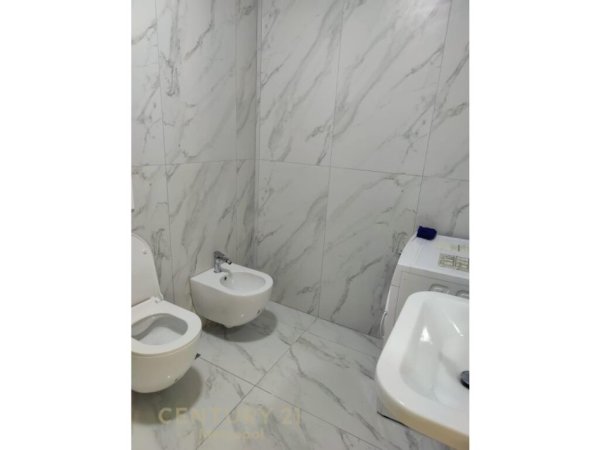 APARTAMENT PER QIRA 2+1, ALI DEMI!