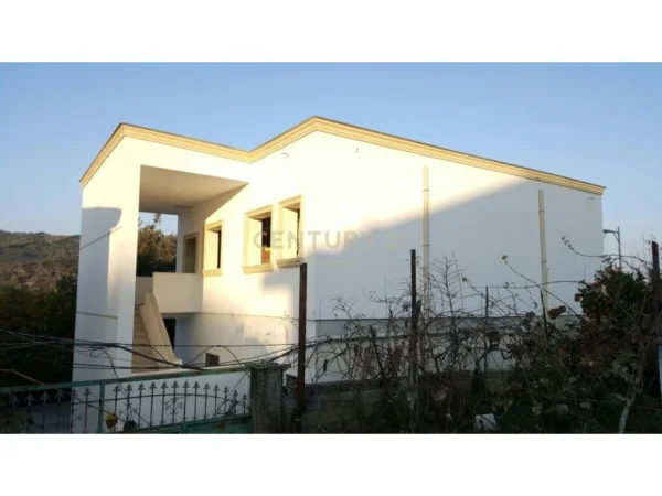 SHITET AMBIENT NE QENDER TE NDROQIT