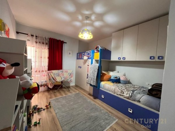 Apartament per shitje 2+1 + POST PARKIMI ne Don Bosko!