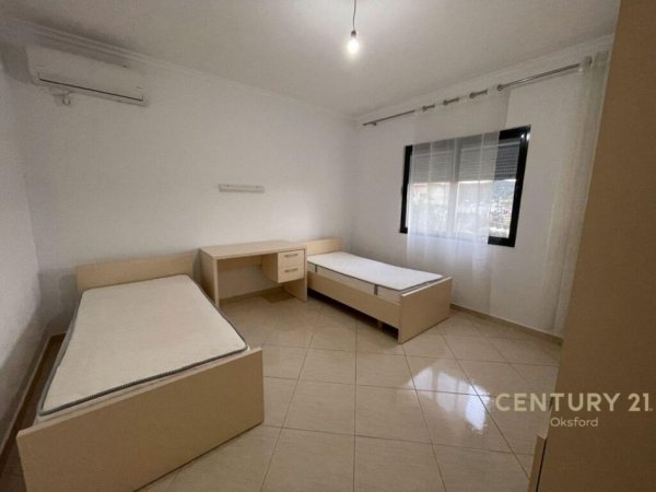 Apartament 3+1+2 për Qira Pran Qendra Tregtare TEG