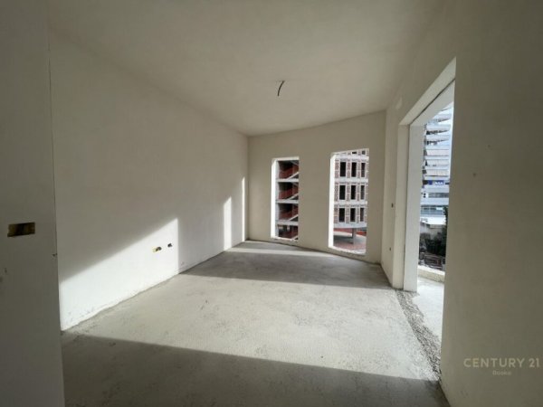 APARTAMENT 2+1 PER SHITJE PRANE ZOGUT TE ZI!