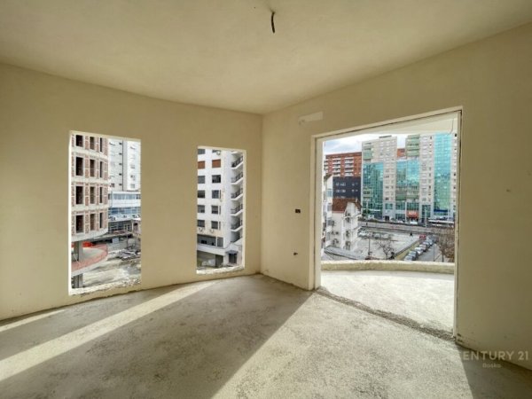 APARTAMENT 2+1 PER SHITJE PRANE ZOGUT TE ZI!