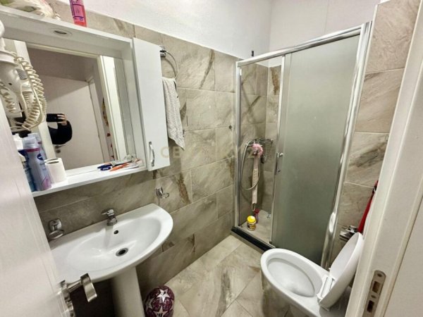 130,000€,Apartament 2+1+2 me verande për Shitje tek Restorant Fresku!