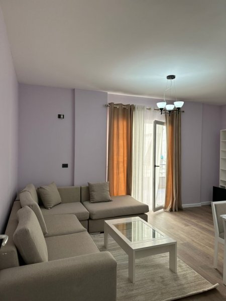 JEPET APARTAMENT ME QERA 1+1 600 EURO PRANE RADISONIT LIQENI THATE