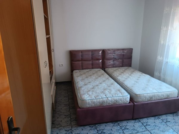 JEPET ME QERA APARTAMENT 2+1 500 EURO RRUGA BARDHYL