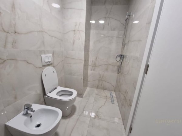 JAPIM ME QIRA APARTAMENT 2+1+2 TE FIORI DI BOSCO!!